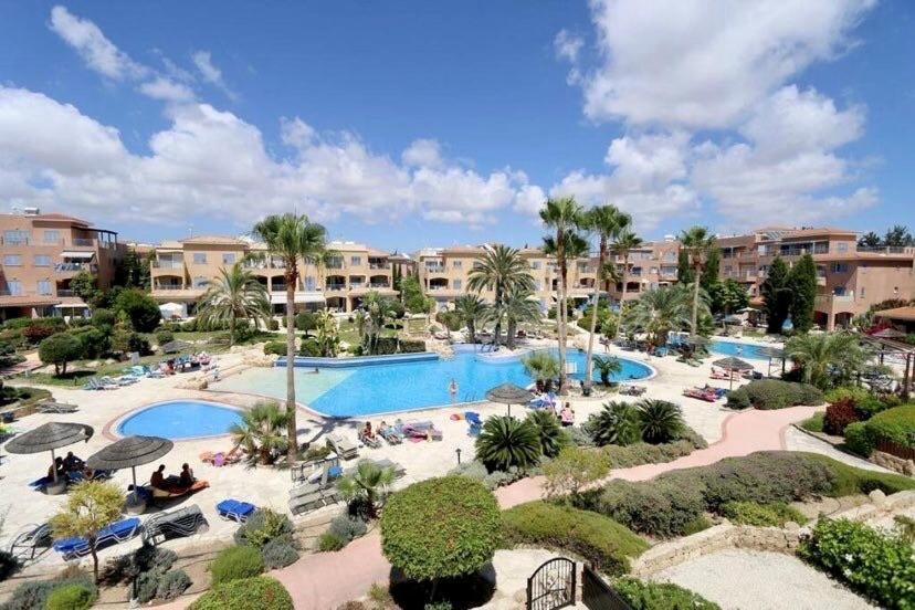 Appartement Limnaria Gardens K203 In Paphos Extérieur photo