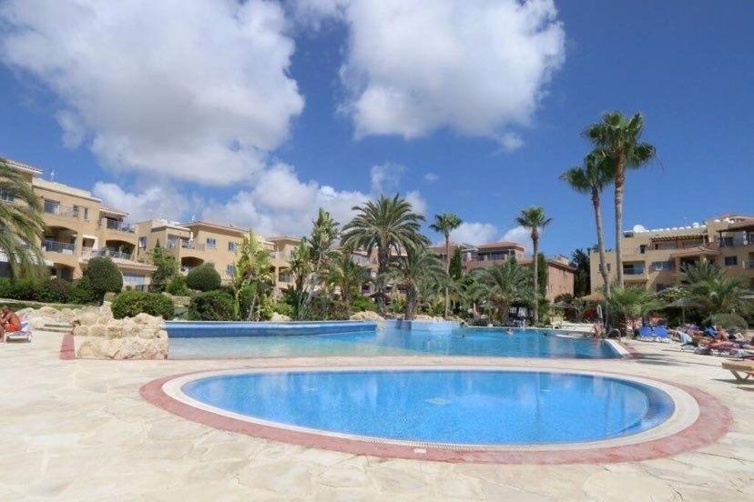 Appartement Limnaria Gardens K203 In Paphos Extérieur photo