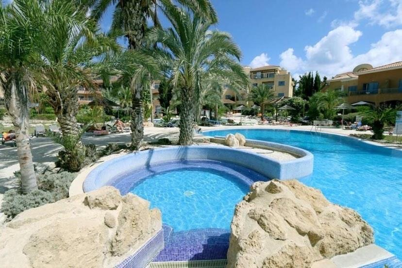 Appartement Limnaria Gardens K203 In Paphos Extérieur photo