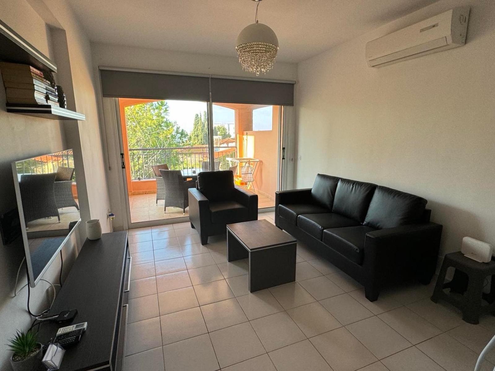 Appartement Limnaria Gardens K203 In Paphos Extérieur photo